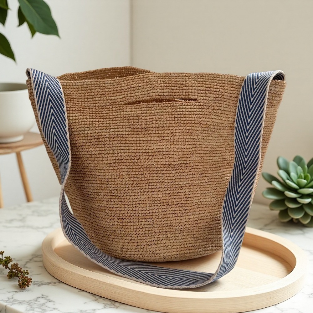 Crochet Bag Raffia - กระเป๋าถือทรงถังสีรุ้งลายรัฟเฟียถักโครเชต์สำหรับผู้หญิง ดีไซน์โดดเด่น ทันสมัย เรียบง่าย เหมาะสำหรับวันพักผ่อน ชายหาด