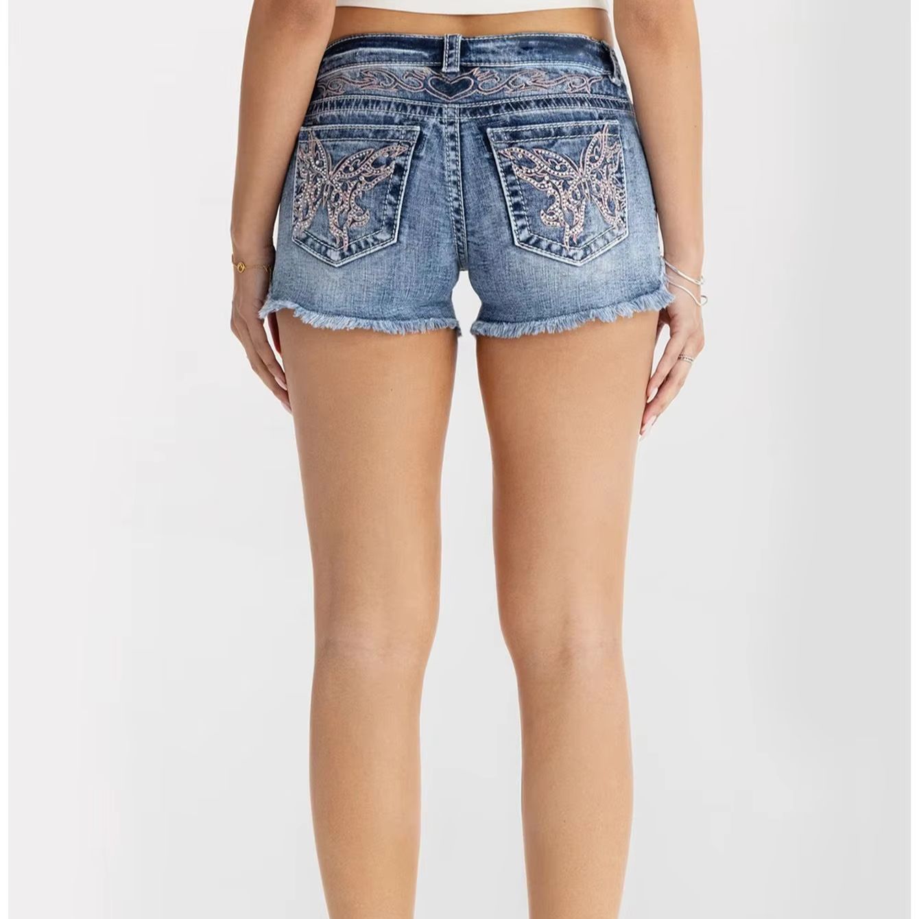 เสื้อผ้าผู้หญิง กางเกงยีนส์ขาส - Shorts Denim Frayed บทวิจารณ์และราคา